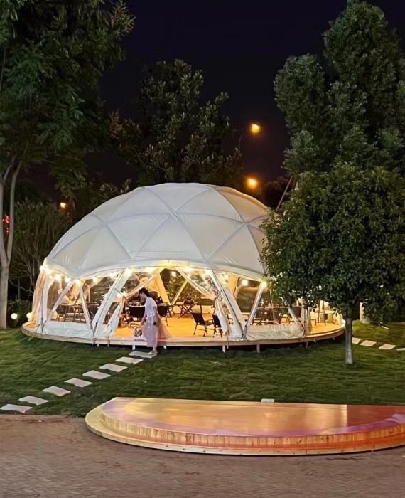 Khám Phá Thế Giới Glamping: Những Lều Độc Đáo Mang Đến Trải Nghiệm Đẳng Cấp và Tiện Nghi